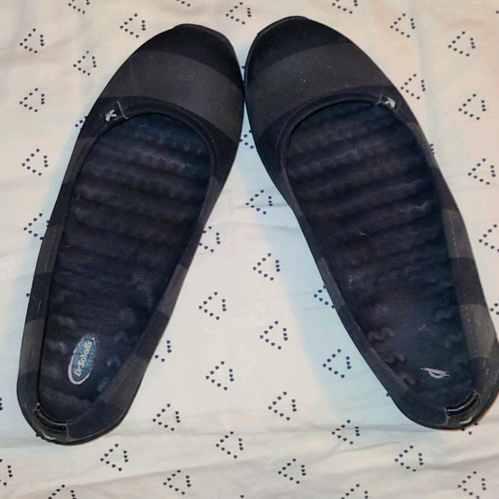 Dr. Scholls Black and Charcoal Stripped Flats